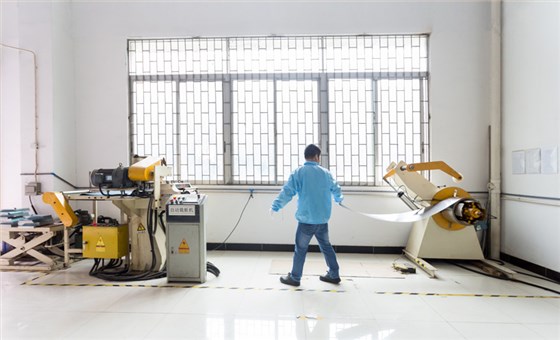 鑫海森卷對卷自動裁剪機 自動裁剪機